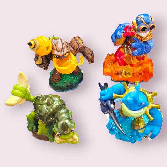Skylanders Case and figure bundle - Picture 6 of 7